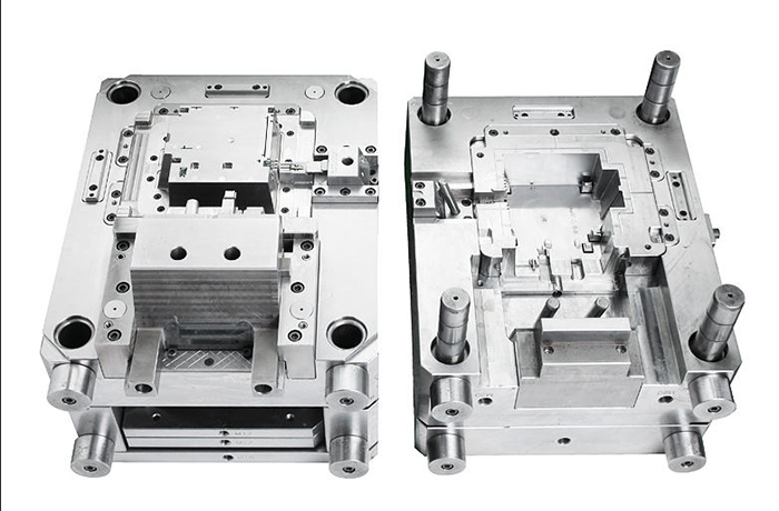 Plastic injection mold 011